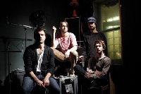 Expatriate - Kostenloser Song-Download bei den Jungs von Expatriate Expatriate - Kostenloser Song-Download bei den Jungs von Expatriate